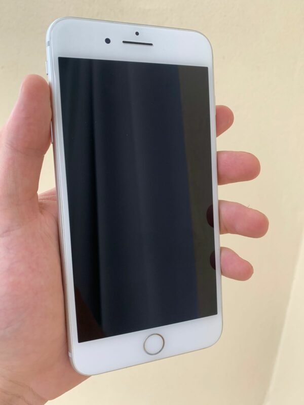 iPhone 8 Plus - Image 24