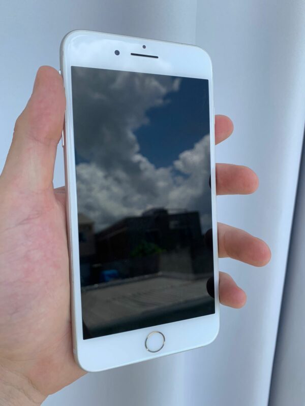 iPhone 8 Plus - Image 16