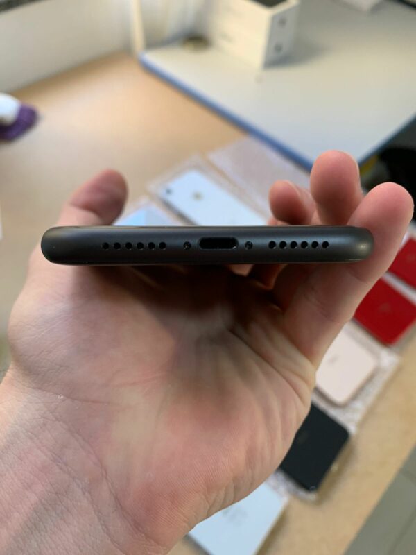 iPhone 11 128gb - Image 22
